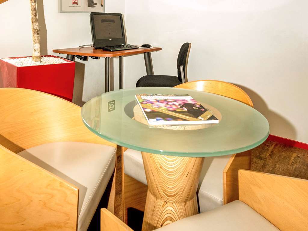 Ibis Reims Tinqueux Otel Restoran fotoğraf